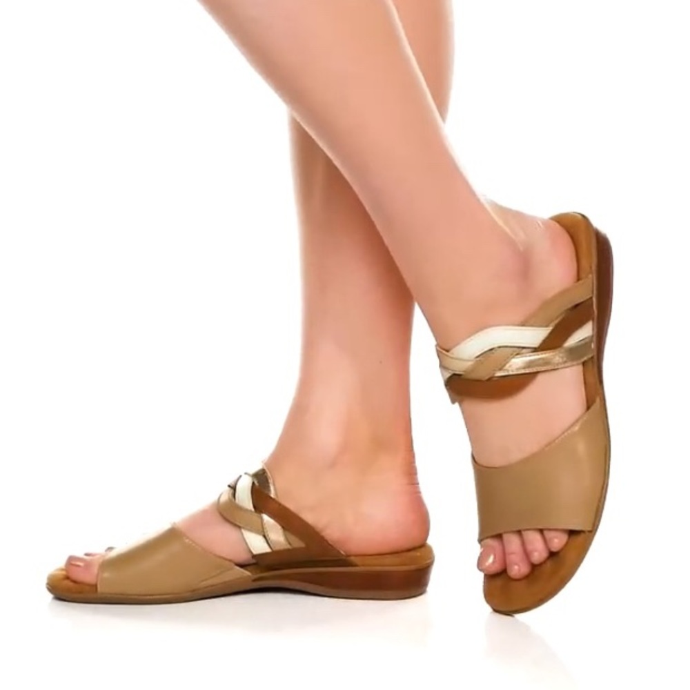 Walking Cradles Cruz Sandals Braided Leather Neutral Flats Size 8.5 Wide